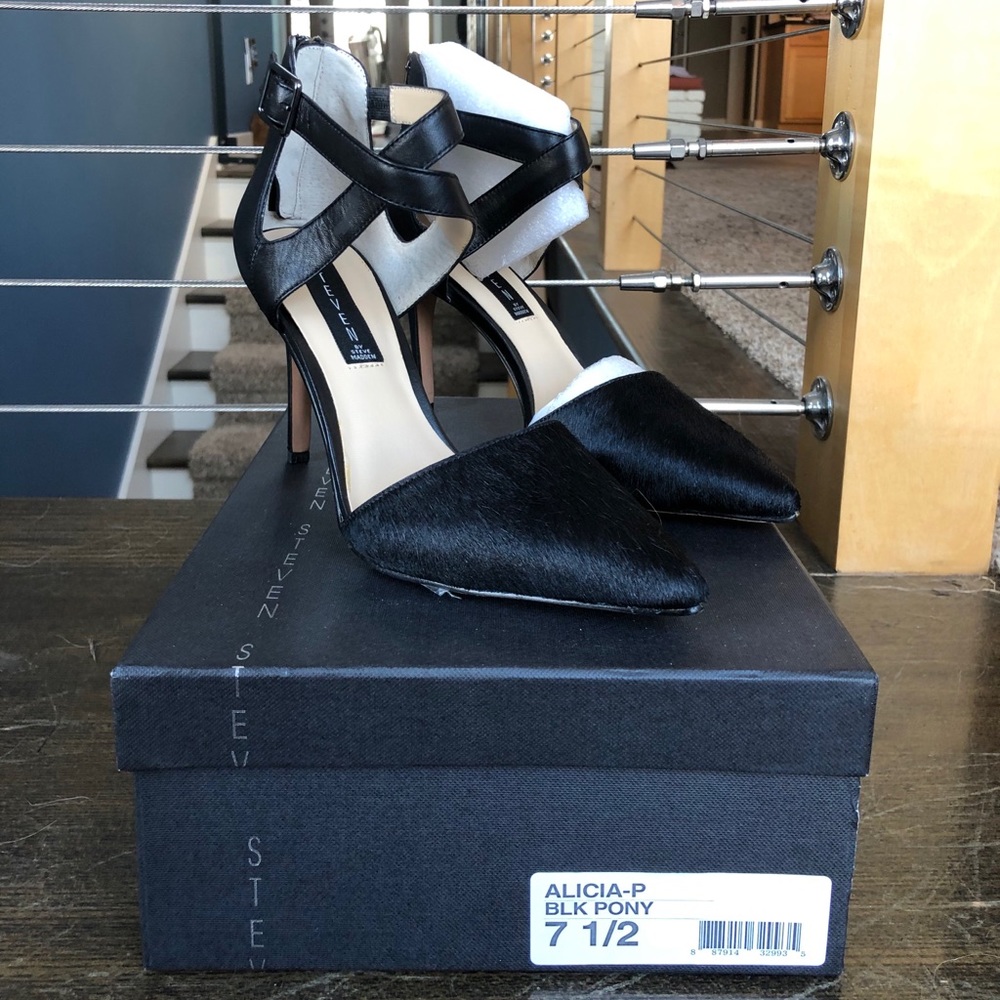 NWT Steve Madden Heels